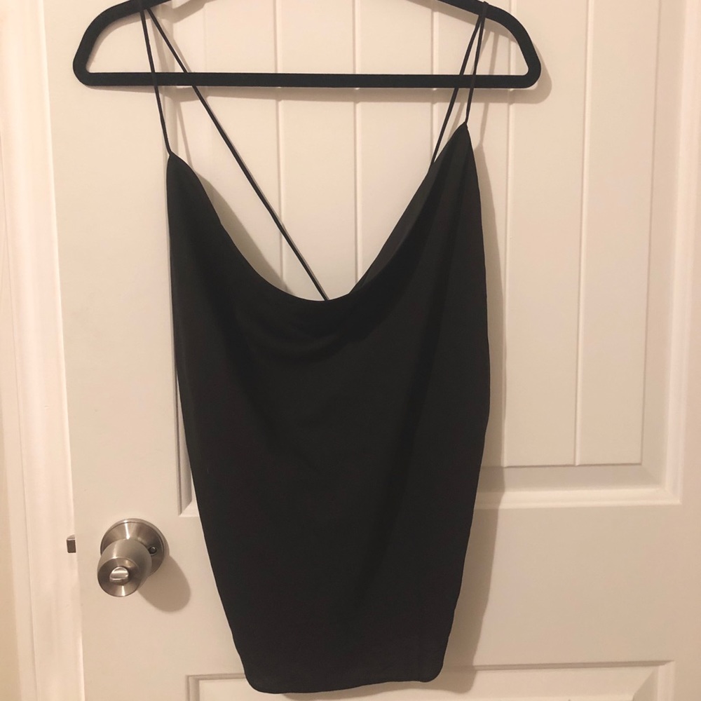 Black backless top